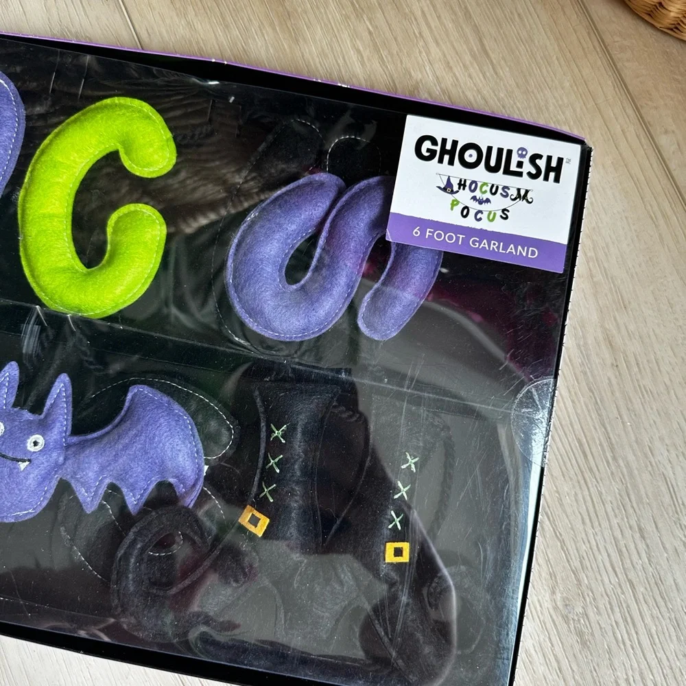 Ghoulish Hocus Pocus sign garland 6 foot Halloween decor